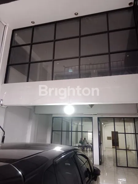 SEWA RUKO STRATEGIS 2.5 LANTAI DI PUSAT BISNIS SUDIRMAN