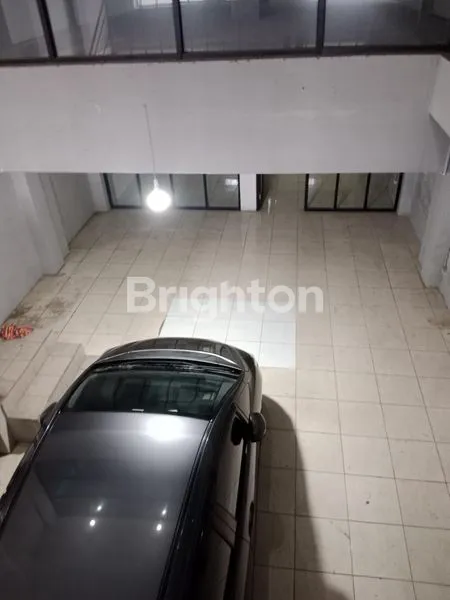 image SEWA RUKO STRATEGIS 2.5 LANTAI DI PUSAT BISNIS SUDIRMAN (8)