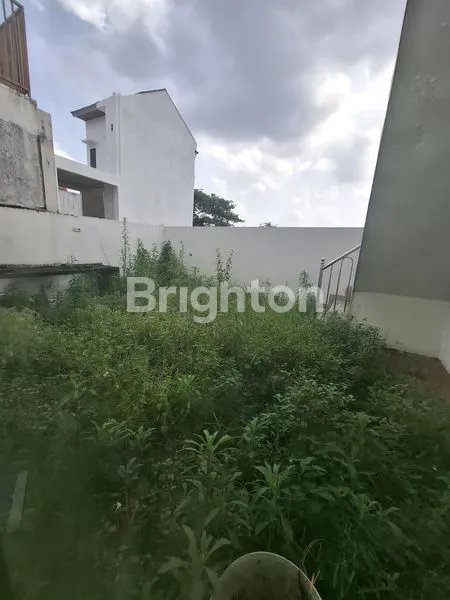 image LOKASI DALAM KOMPLEK NYAMAN (6)