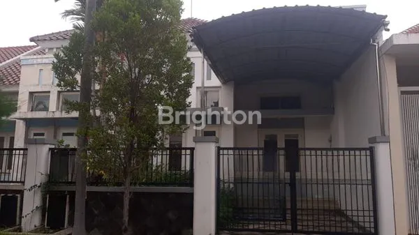 image RUMAH CENTRAL PARK WIGUNA (1)