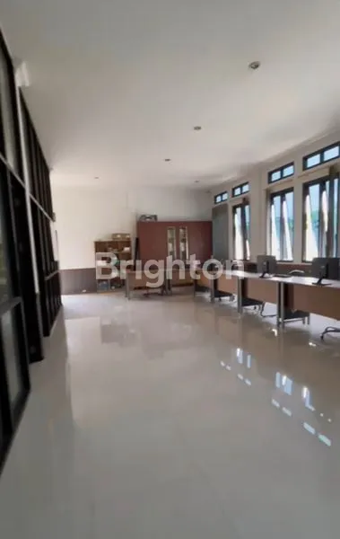 image SEWA / JUAL KANTOR 2 LANTAI STARTEGIS (2)