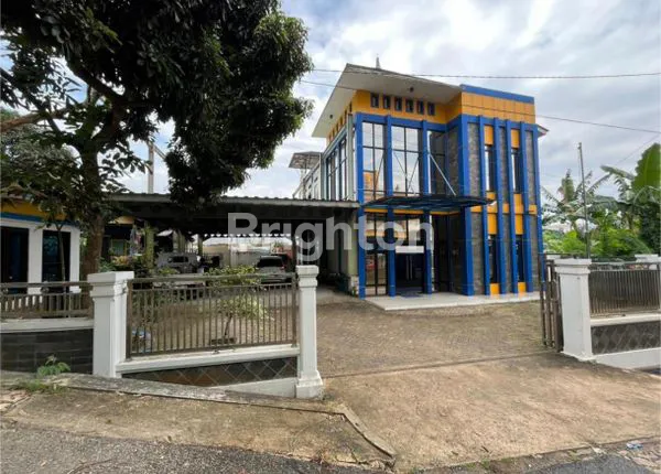 image SEWA / JUAL KANTOR 2 LANTAI STARTEGIS (4)