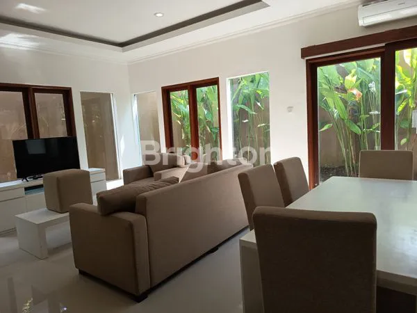 image RUMAH DIJUAL DI AREA ONE GATE SYSTEM DI TAMAN GIRI (2)