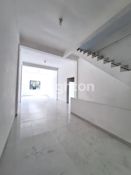 image DI JUAL. RUKO GANDENG JL. PANCING / JL. WILLIEM ISKANDAR - KONDISI BARU - SIAP HUNI  (2)