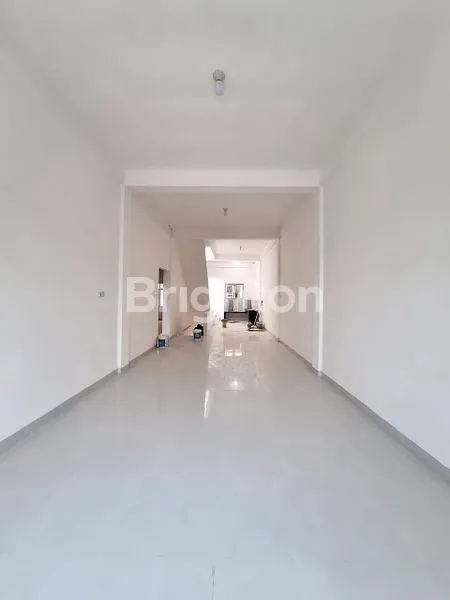 image DI JUAL. RUKO GANDENG JL. PANCING / JL. WILLIEM ISKANDAR - KONDISI BARU - SIAP HUNI  (4)