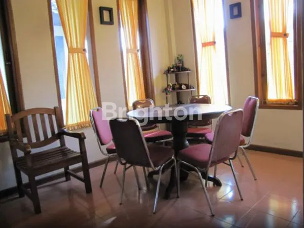 image RUMAH 3 LANTAI, 9 BEDROOM, FULL FURNISHED, STRATEGIS DI GN. SOPUTAN, DENPASAR BARAT (3)