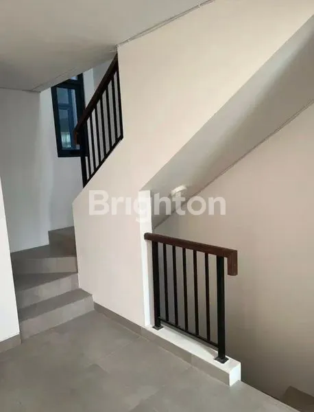 image RUKO 3 LANTAI LATINOS BUSINESS BSD – LOKASI STRATEGIS UNTUK USAHA & INVESTASI (5)