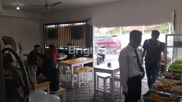 image RUKO HOOK KOS DAN RUMAH 3 IN 1 STRATEGIS PABELAN (2)