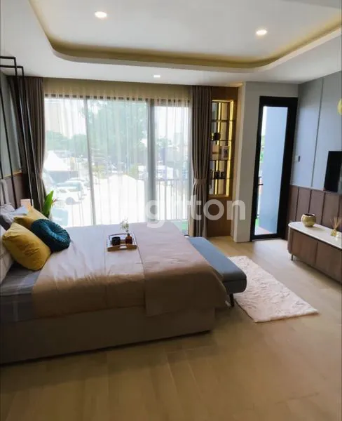 image RUMAH BARU 3 LANTAI DALAM KOMPLEK ARIA PURI (6)