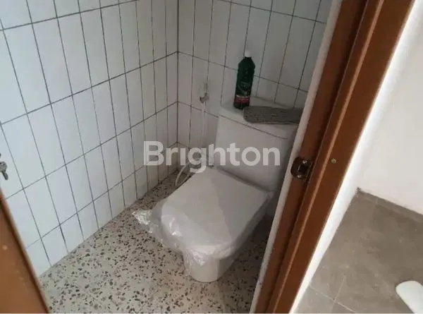 image RUMAH 2 LANTAI SIAP HUNI DI GRIYA ALANG - DEKAT BANDARA SOETTA (3)