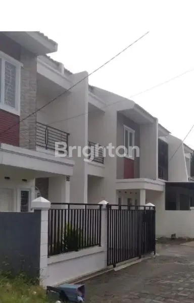 image RUMAH 2 LANTAI SIAP HUNI DI GRIYA ALANG - DEKAT BANDARA SOETTA (4)