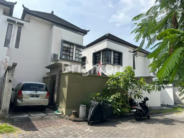 image RUMAH 2 LANTAI DEKAT TOL NUSA DUA SIAP HUNI (1)