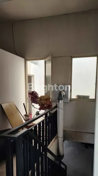 image DIJUAL RUKO 2 UNIT JEJER DI JALAN KALIWARON DEKAT RAYA MULYOREJO COCOK UNTUK KANTOR  (4)