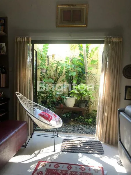 image RUMAH MEWAH 2 LANTAI DI CLUSTER ELITE JIMBARAN - 5 KT (8)