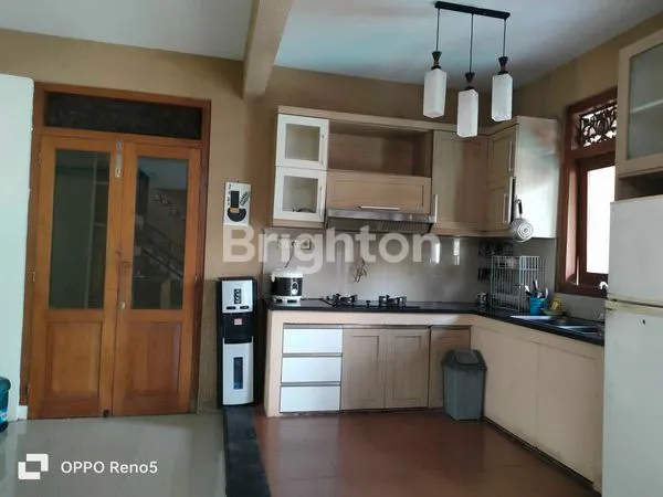 image VILLA UNTUK HOMESTAY ADA KOLAM RENANG DIJUAL DEKAT JALAN PALAGAN DI DESA SARIHARJO, KEC. NGAGLIK, KAB. SLEMAN, YOGYKARTA. (3)