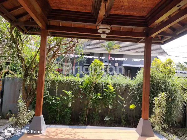 image VILLA UNTUK HOMESTAY ADA KOLAM RENANG DIJUAL DEKAT JALAN PALAGAN DI DESA SARIHARJO, KEC. NGAGLIK, KAB. SLEMAN, YOGYKARTA. (5)