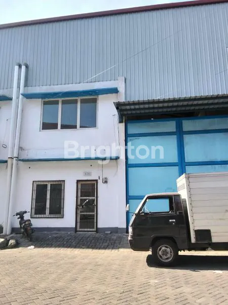 image GUDANG PREMIUM ONE GATE SYSTEM DEKAT SURAMADU - ROW TRUK 40 FEET (1)