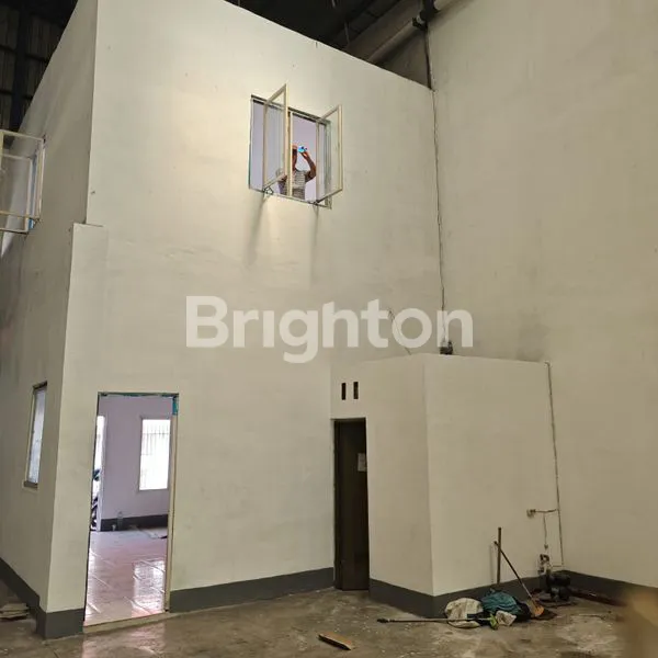 image GUDANG PREMIUM ONE GATE SYSTEM DEKAT SURAMADU - ROW TRUK 40 FEET (3)