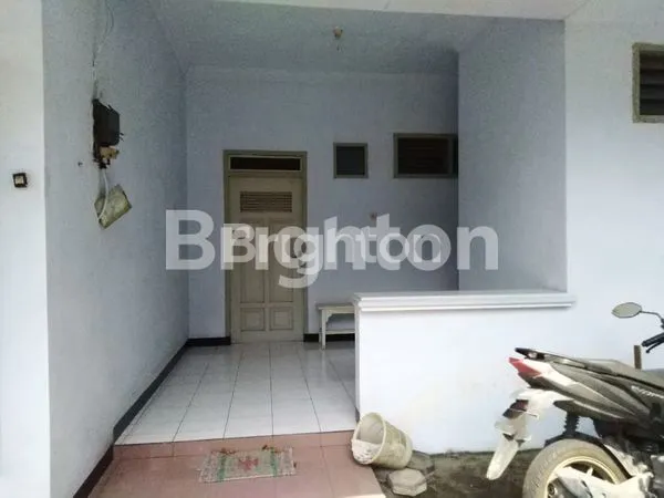 image RUMAH TERAWAT 1 LANTAI LOKASI STRATEGIS MOJOKERTO JAWA TIMUR (2)