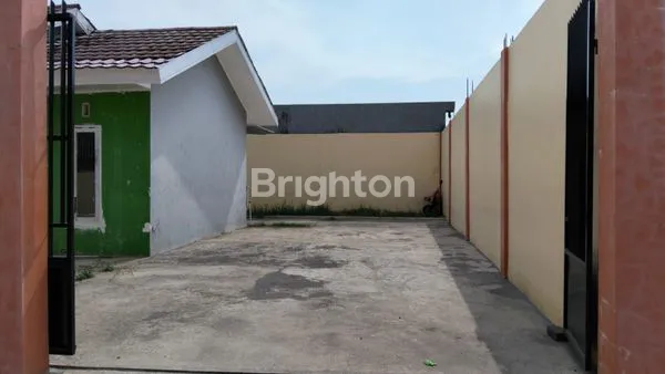 image DIJUAL CEPAT! RUMAH SIAP HUNI DI BTP (3)