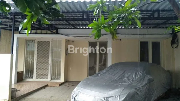 image RUMAH ONE GATE DI GUNUNGANYAR (1)