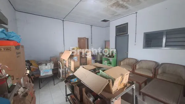 image RUMAH LUAS 2 LANTAI DI JALAN POROS LAWANG, DEKAT PASAR & RS (7)