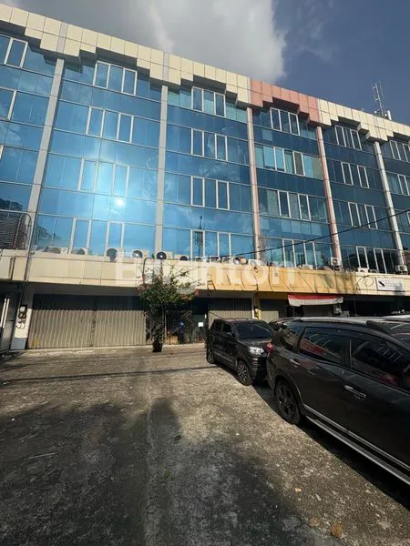 RUKO 5,5 LANTAI + LIFT DI CIDENG TIMUR, STRATEGIS & GANDENG