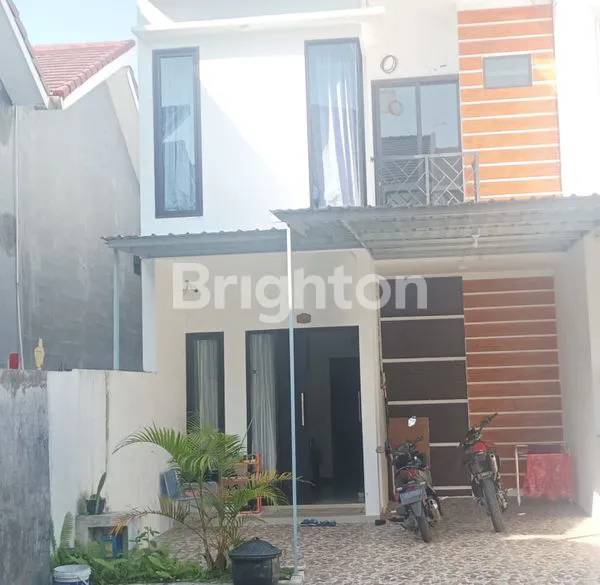 image RUMAH 2 LANTAI SIAP HUNI DI GRAND ARUMBA, DEKAT KAMPUS UB (1)