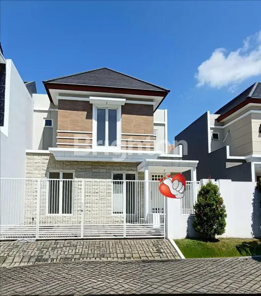 image RUMAH  2 LT SIAP HUNI KONDISI BARU DAN TERAWAT CLUSTER TERDEPAN DELTA SARI DEKAT TOLL WARU DAN TERMINAL JUANDA (1)