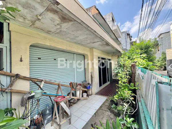 image RUMAH HOEK 2 LANTAI HITUNG TANAH LOKASI DEKAT UNIVERSITAS DAN MAL CENTRAL PARK TANJUNG DUREN (2)