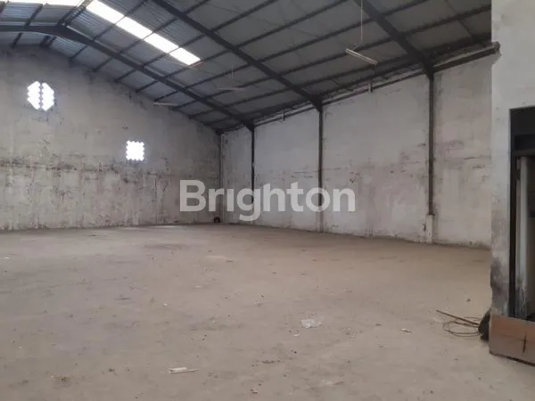 image GUDANG SIAP PAKAI RAYA KALIRUNGKUT  (3)