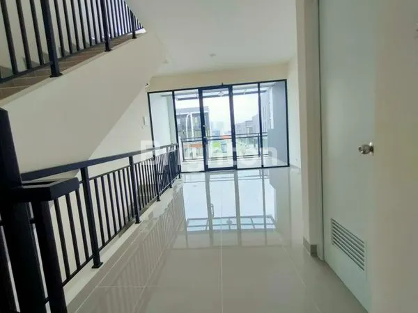 image RUKO 3 LANTAI HAMPTON GADING SERPONG KAWASAN BISNIS STRATEGIS (2)