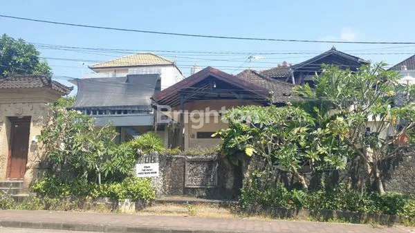 image RUMAH MEWAH 2 LANTAI DI NUSA DUA - 5KT, 285M² SHM, VIEW PREMIUM (1)