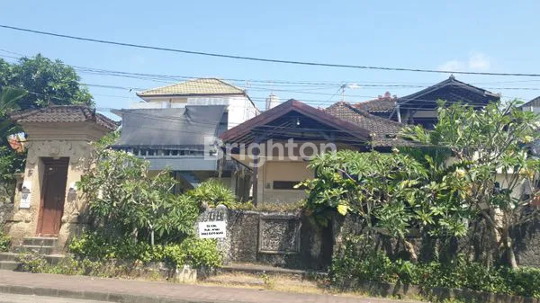 image RUMAH MEWAH 2 LANTAI DI NUSA DUA - 5KT, 285M² SHM, VIEW PREMIUM (4)