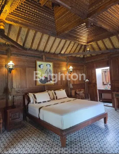 image DISEWAKAN VILLA  3BR TROPICAL CLASSIC DI UMALAS DEKAT SEMINYAK -BALI (3)