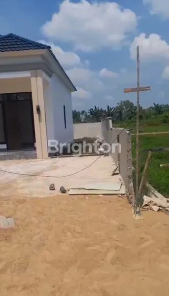 image RUMAH CANTIK SEMI MINIMALIS MODERN TYPE 55 PARIT MUKSIN 2 KUBU RAYA  (4)