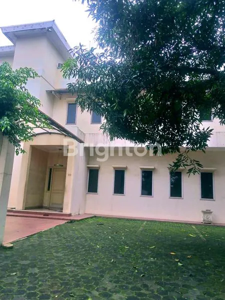 RUMAH MEWAH RAGUNAN – LOKASI PREMIUM PINGGIR JALAN UTAMA | LT 1.098M² LB 882M²