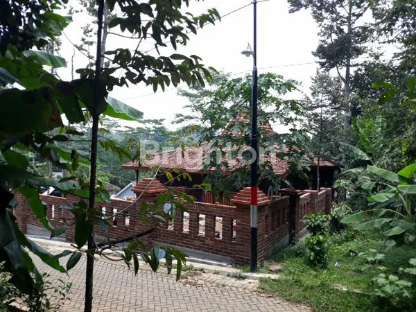 image TANAH PLUS RUMAH MUNGIL DI DAERAH GUNUNG PATI (1)