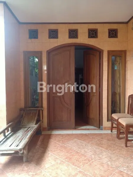 image RUMAH MINIMALIS DAN 2 KIOS DI JATIBENING BEKASI (2)