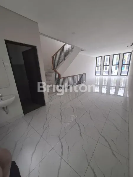 image RUKO PREMIUM 2.5 LT DI MADISON KOTA WISATA - LOKASI STRATEGIS (3)