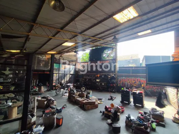 image BANGUNAN RANGKA BESI DI MAYJEND SUNGKONO SIAP PAKAI! (7)