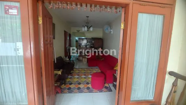 image RUMAH 1,5 LANTAI MINIMALIS DI PANDUGO BARU, LOKASI STRATEGIS, ONE GATE SYSTEM, SECURITY 24 JAM, 5 MENIT KE KAMPUS UPN, RAYA MERR DAN RSUD EKA CANDRARINI (NON FURNISHED) (4)