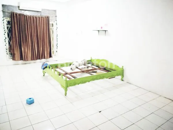 image RUMAH ADA TAMAN BAGUS SIAP HUNI (4)