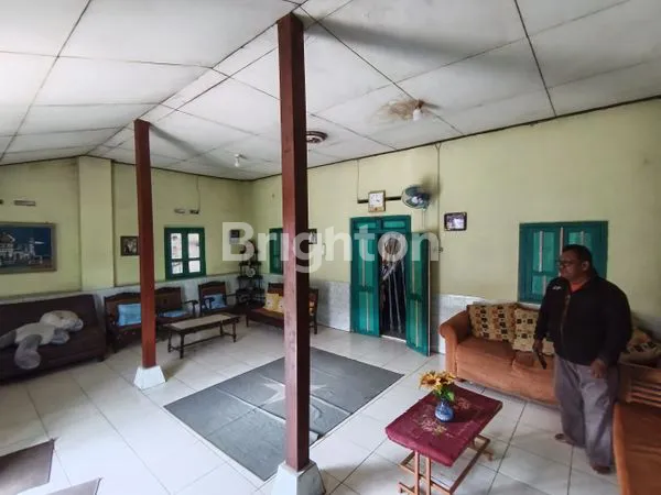 image DIJUAL BANGUNAN MURAH, LUAS DAN SRATEGIS DI PINGGIR JALAN BESAR BEKONANG, SANGAT COCOK UNTUK RUKO, KANTOR DAN RUMAH TINGGAL, DSB (4)