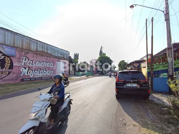 image DIJUAL BANGUNAN MURAH, LUAS DAN SRATEGIS DI PINGGIR JALAN BESAR BEKONANG, SANGAT COCOK UNTUK RUKO, KANTOR DAN RUMAH TINGGAL, DSB (2)