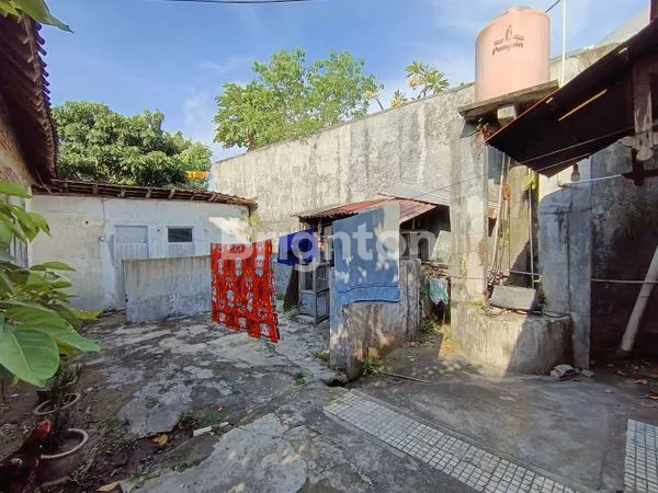 image DIJUAL BANGUNAN MURAH, LUAS DAN SRATEGIS DI PINGGIR JALAN BESAR BEKONANG, SANGAT COCOK UNTUK RUKO, KANTOR DAN RUMAH TINGGAL, DSB (8)