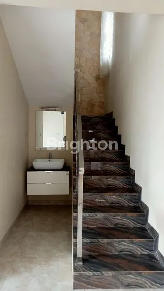 image 2 UNIT RUMAH MEWAH DAN 1 KAPLING SIAP BANGUN (7)