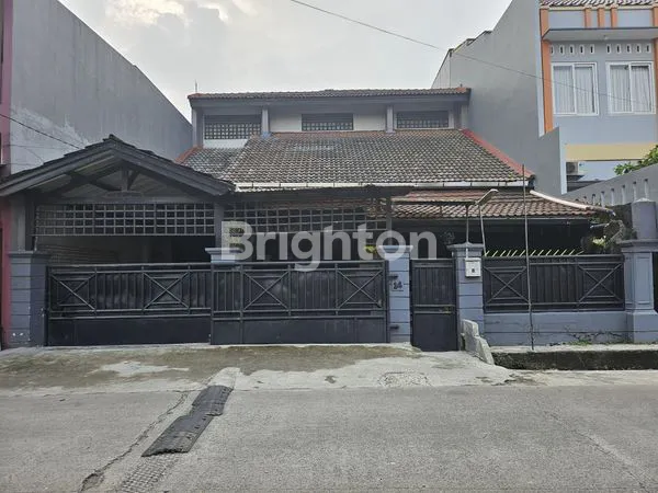 image RUMAH STRATEGIS KELAPA DUA (1)