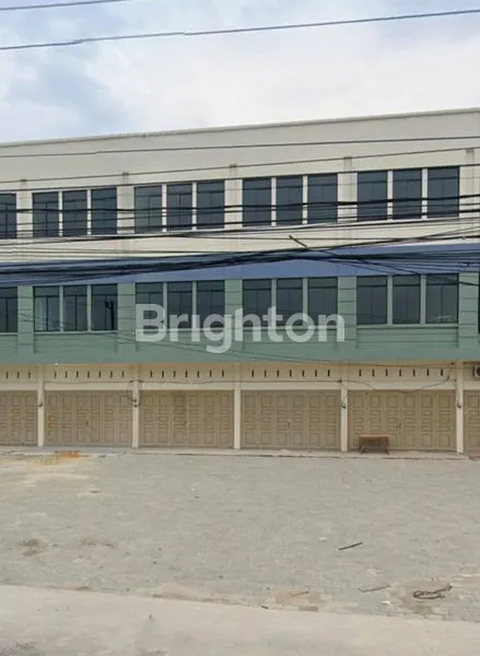 image RUKO 3 LANTAI STRATEGIS DEKAT BANDARA SSQ II & SKA MALL PEKANBARU (2)