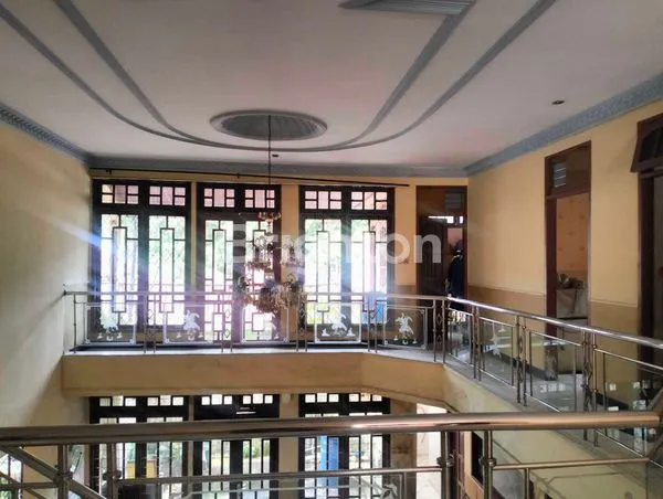 image DIJUAL RUMAH 2 LANTAI 557M² TENGAH KOTA BALIKPAPAN (4)